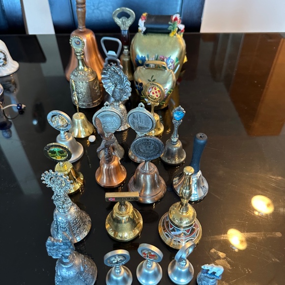 Souvenir Bell Collection 55 Bells - Picture 4 of 10